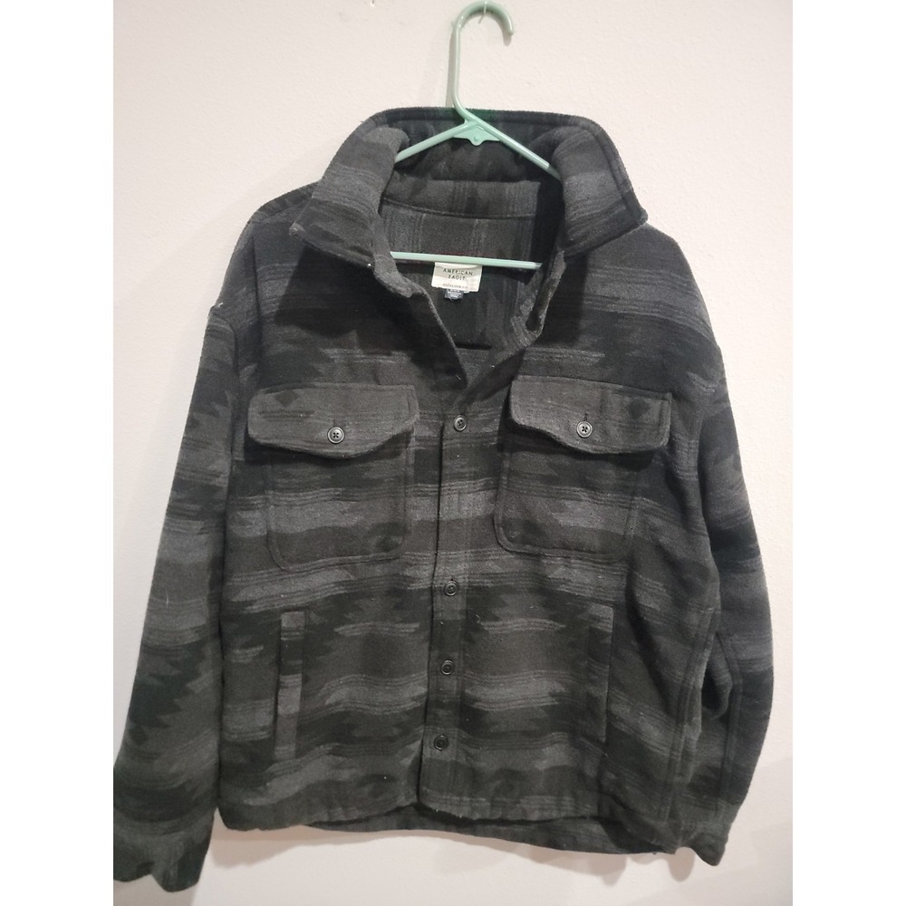 American Eagle Shacket Mens M Aztec Print Flannel Jacket Button Up Oversized Fit